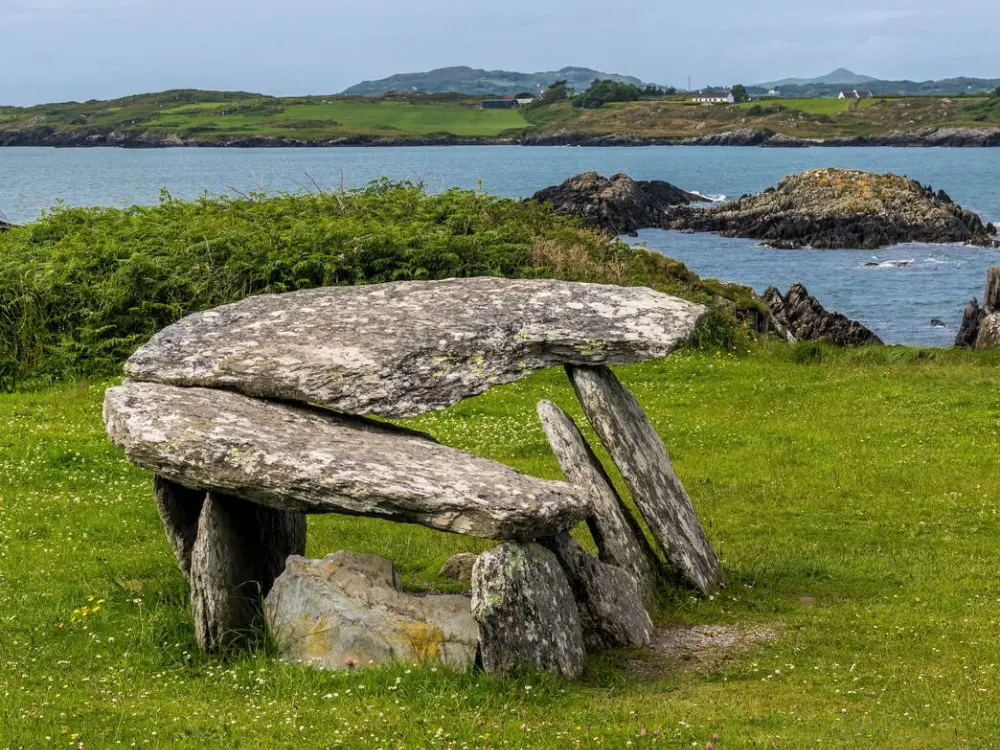 Blog Altar Wedge Tomb
